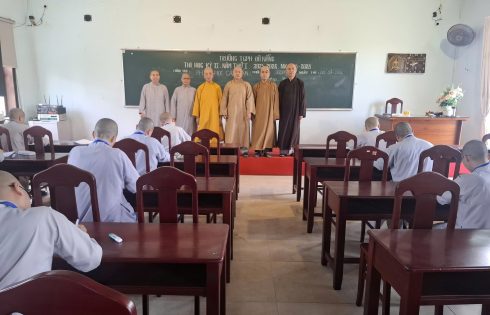 Đà Nẵng: Trường Trung cấp Phật học tổ chức buổi thi cuối kỳ kiểm tra học kỳ II năm học thứ I