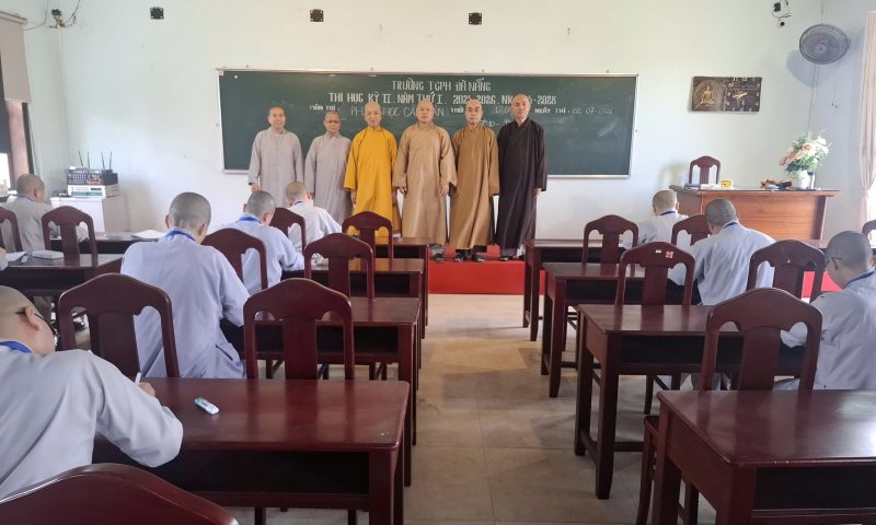 Đà Nẵng: Trường Trung cấp Phật học tổ chức buổi thi cuối kỳ kiểm tra học kỳ II năm học thứ I